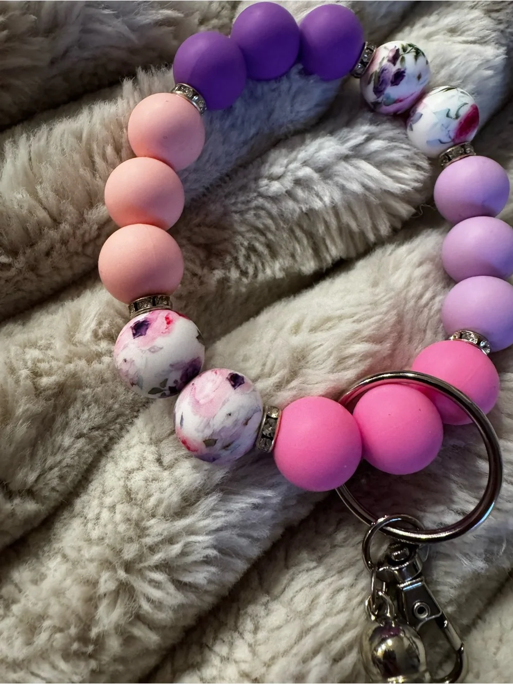 Beaded Wristlet Keychain & Daisy Keychain